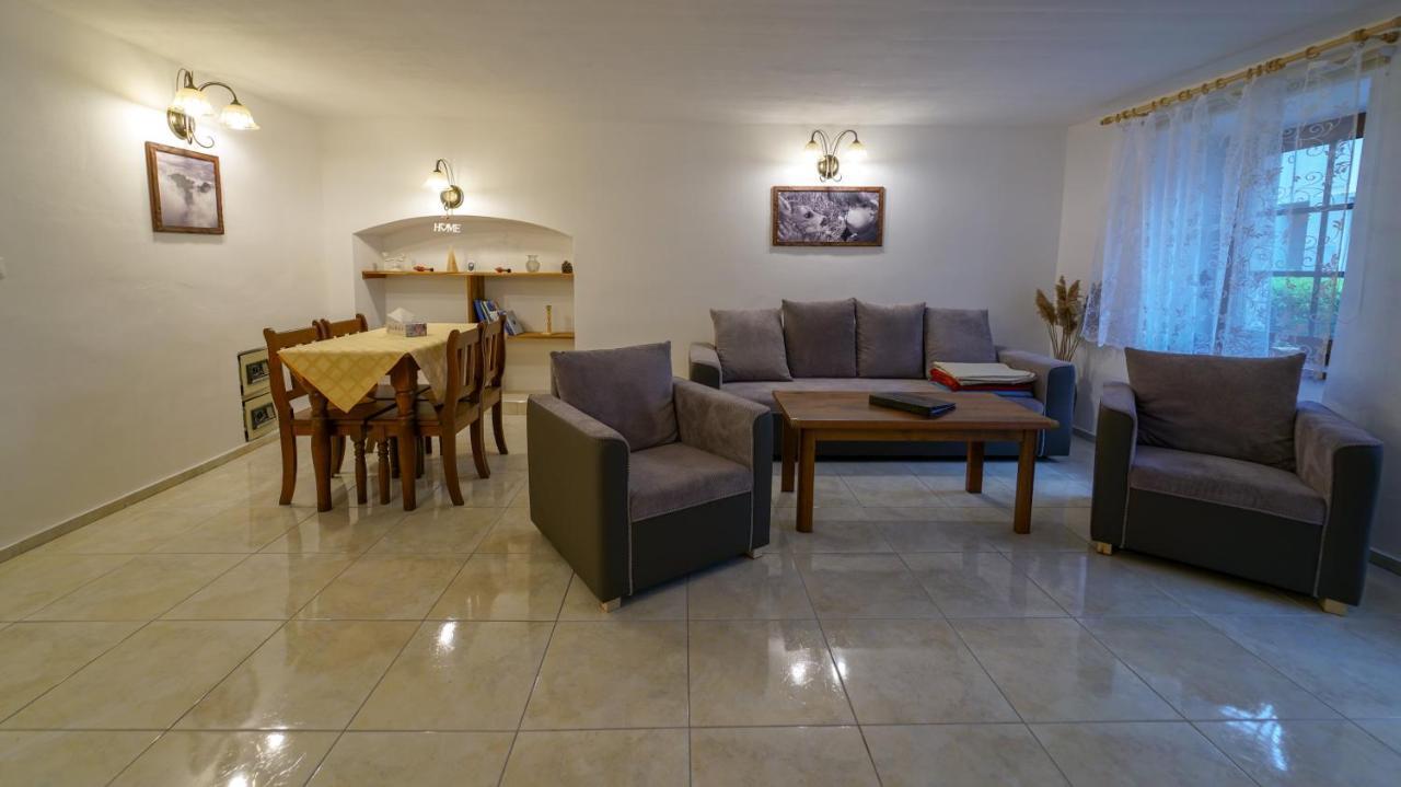 Historicky Dom Kezmarok Villa Ngoại thất bức ảnh